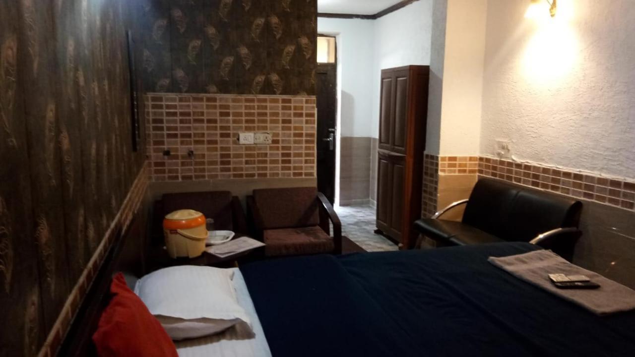 Hotel O Hya'S Homestay เดห์ราดุน ภายนอก รูปภาพ